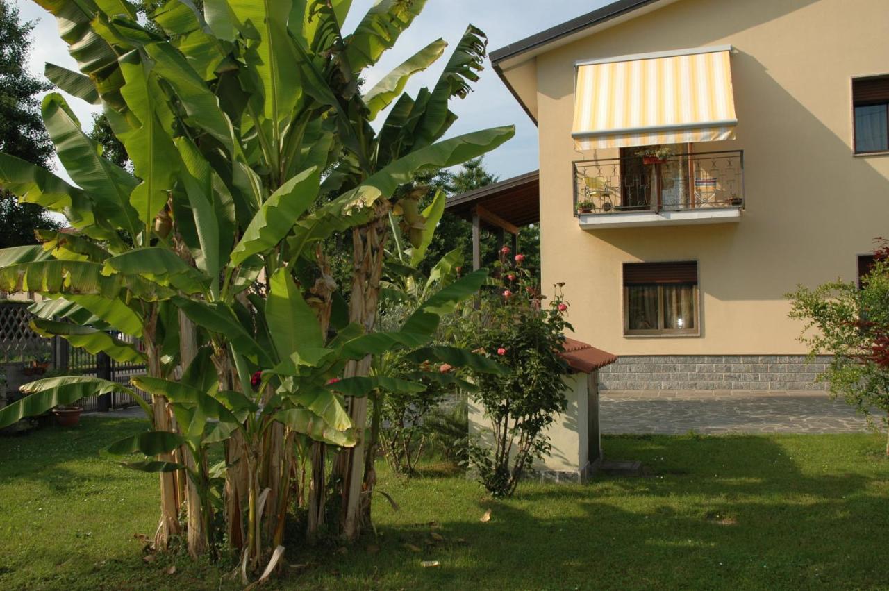 B&B Villa Carolina Vaprio dʼAdda Exteriör bild